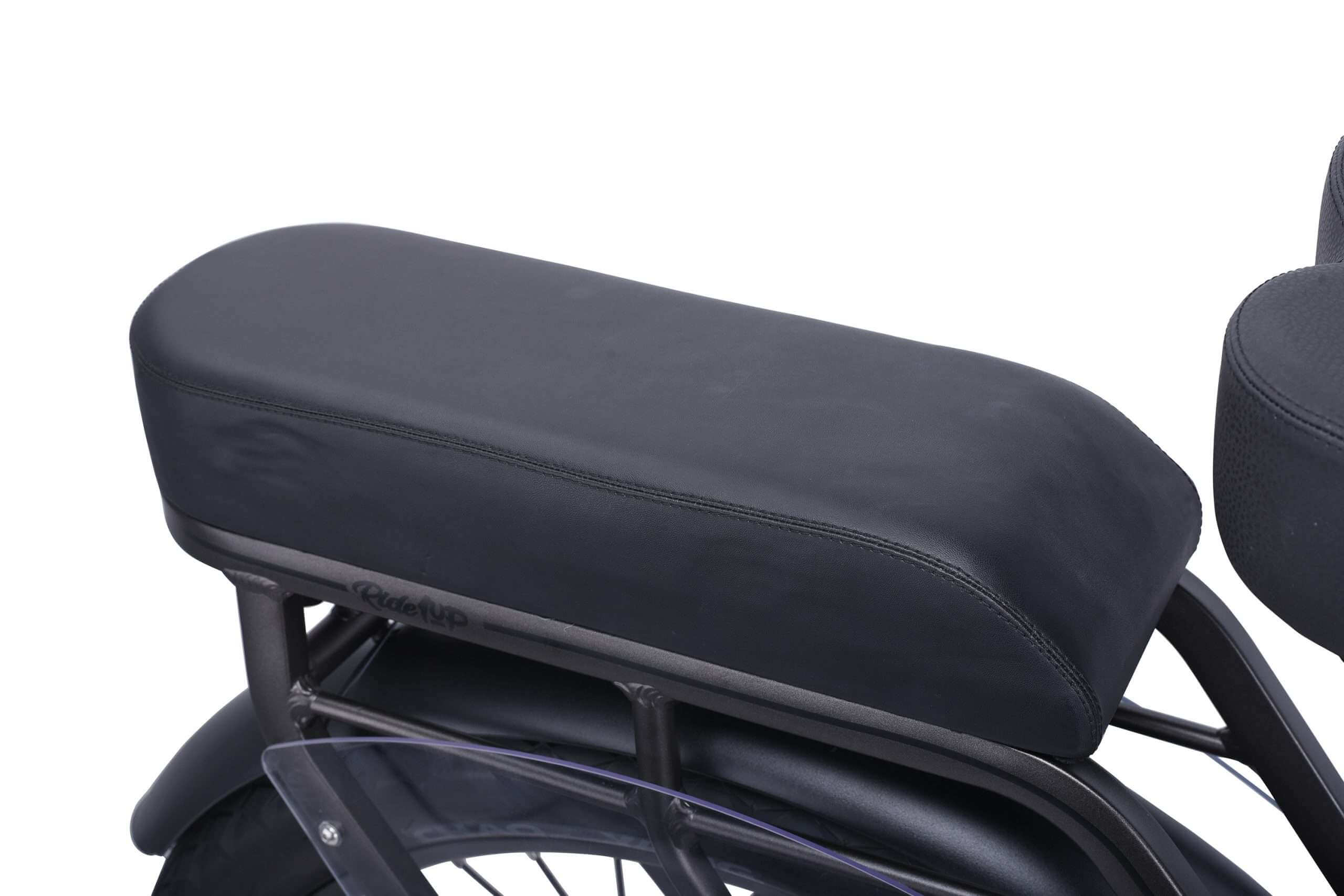 CruiserXR_Grey_RearSeat_Detail_KJL_7584